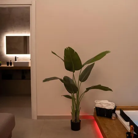 Apartament 28 *