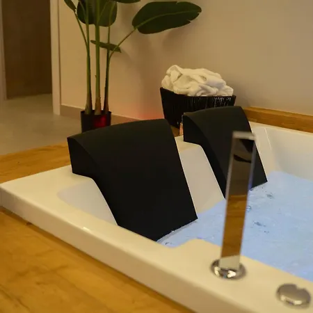 28 Apartament