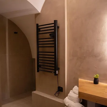 28 Apartament *